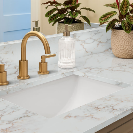 MSI Quartz - Calacatta Cinela Bath View